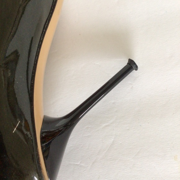 GUCCI BLACK PATENT LEATHER HORSEBIT HEELS SIZE 10 - Picture 16 of 16